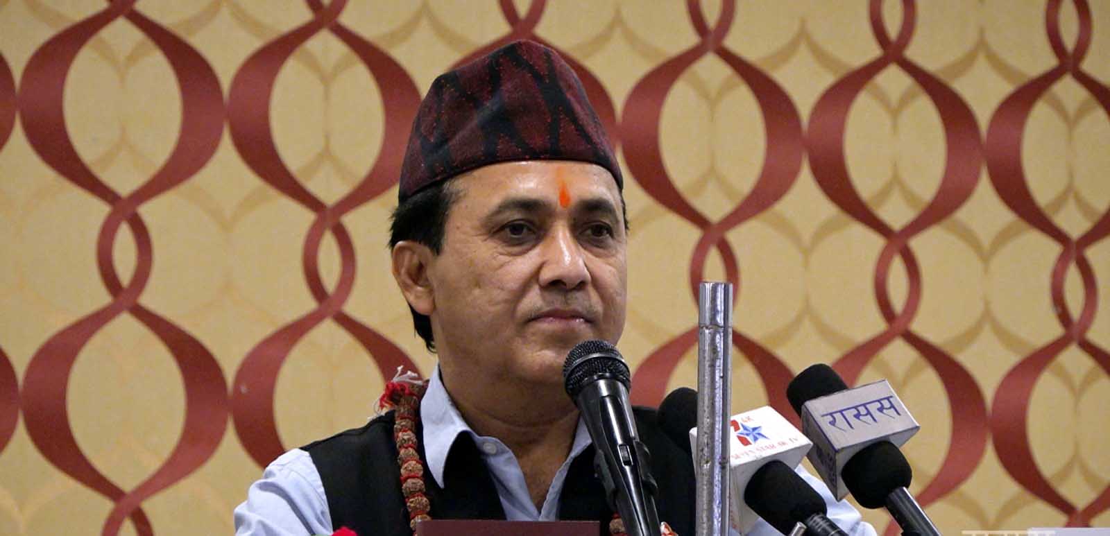 सत्तारुढ दलका महामन्त्रीको प्रतिपक्षी स्वर