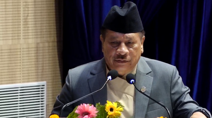 निजामती कर्मचारीले सेवाग्राहीलाई केन्द्रमा राखेर सरल र परिणाममुखी सेवा दिनुपर्छ’