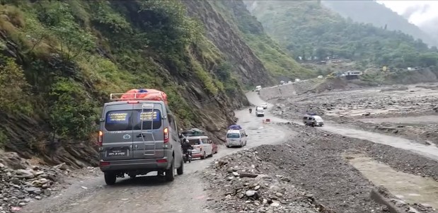 साँझ ५ बजेपछि बिपी राजमार्गमा सवारी साधन आवागमनमा रोक