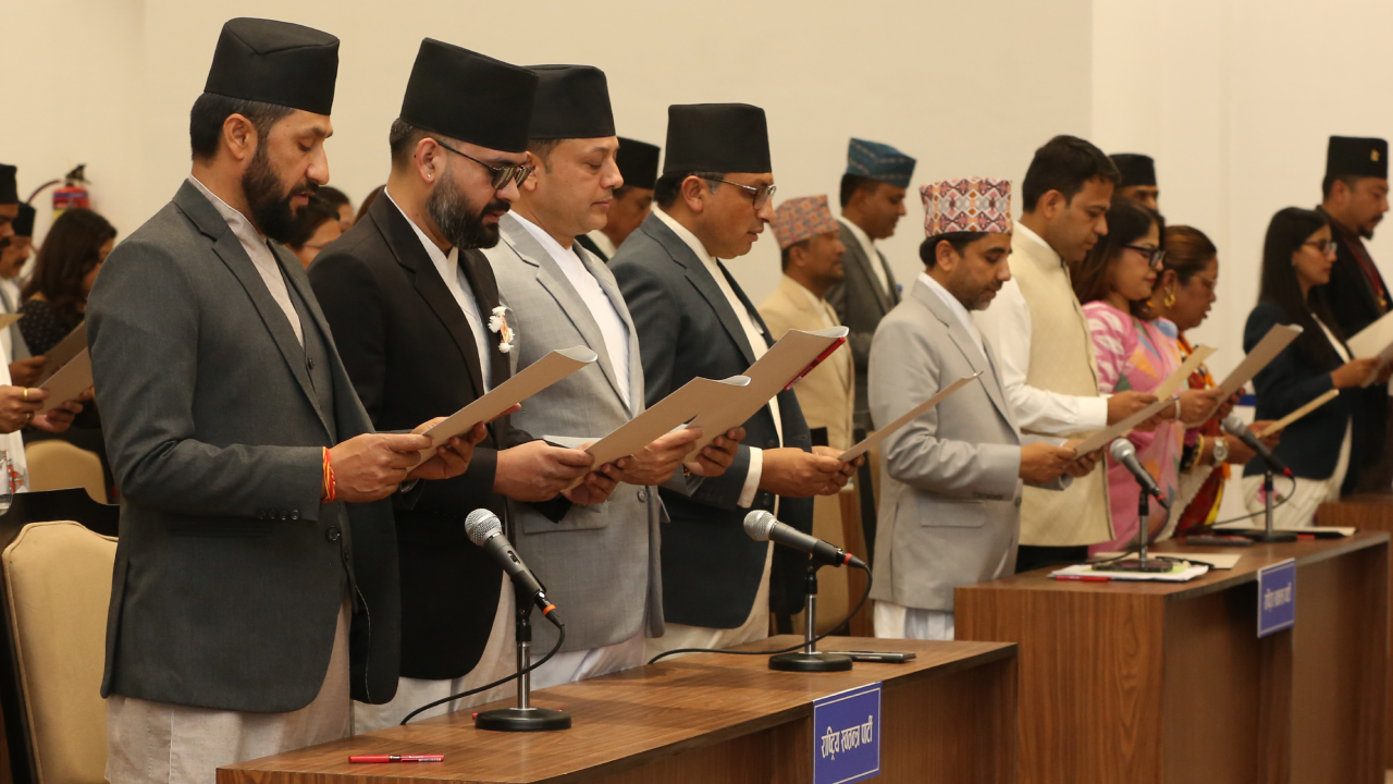 संघीय संसद्को दुवै सदनको बैठक बस्दै