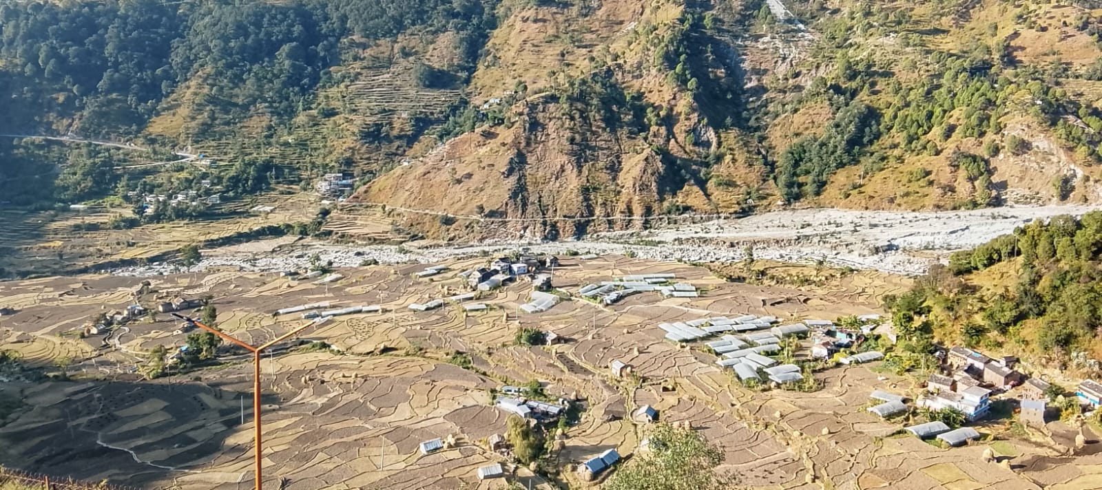 मार्तडीमा भौतिक संरचना थपिँदै, खेतीयोग्य जमिन मासिँदै