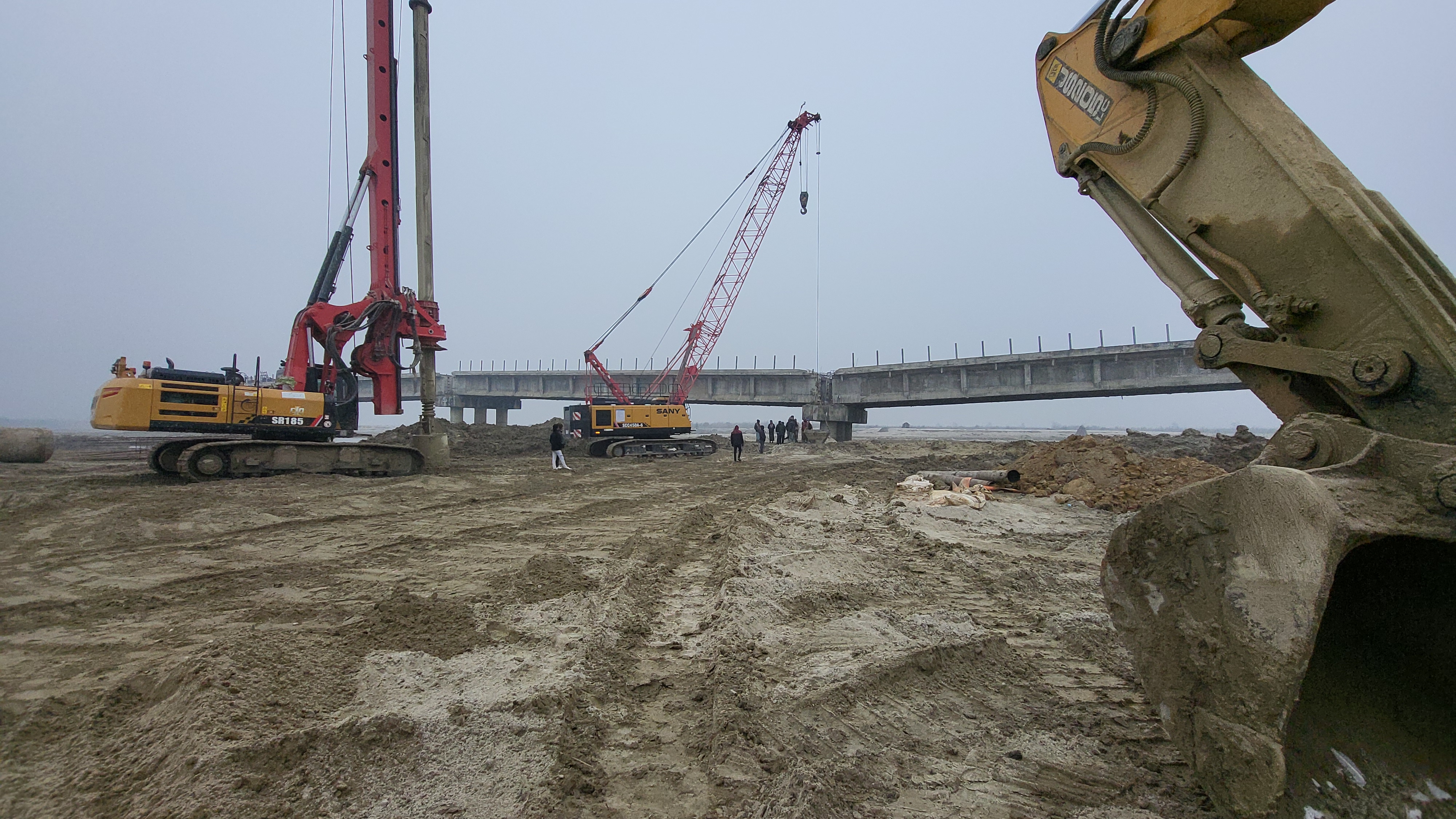 सिरहा–धनुषा जोड्ने कमला पुल पुन:निर्माण अन्तिम चरणमा