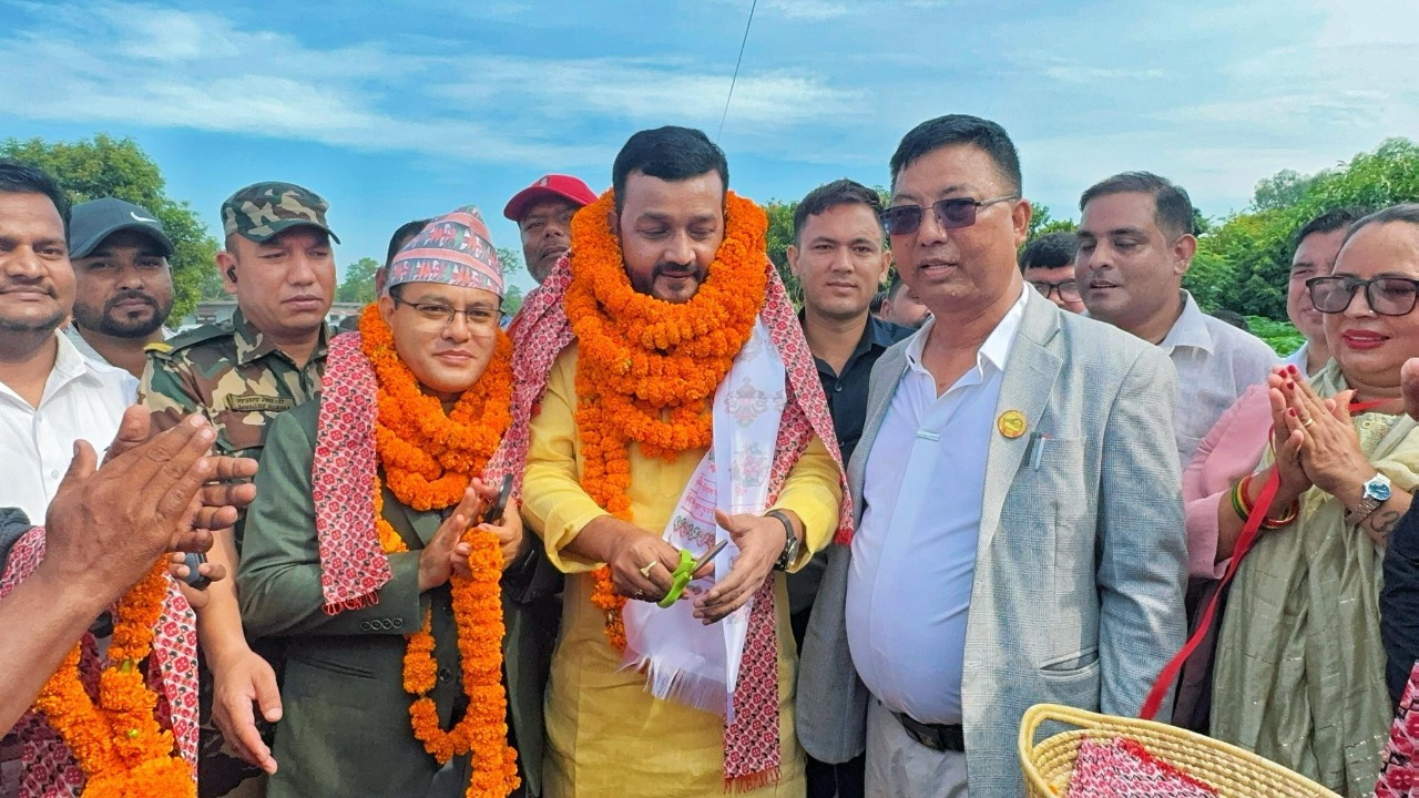 मधेश प्रदेशका आठ जिल्लाको खानेपानी सङ्कट समाधान हुन्छ : मन्त्री यादव