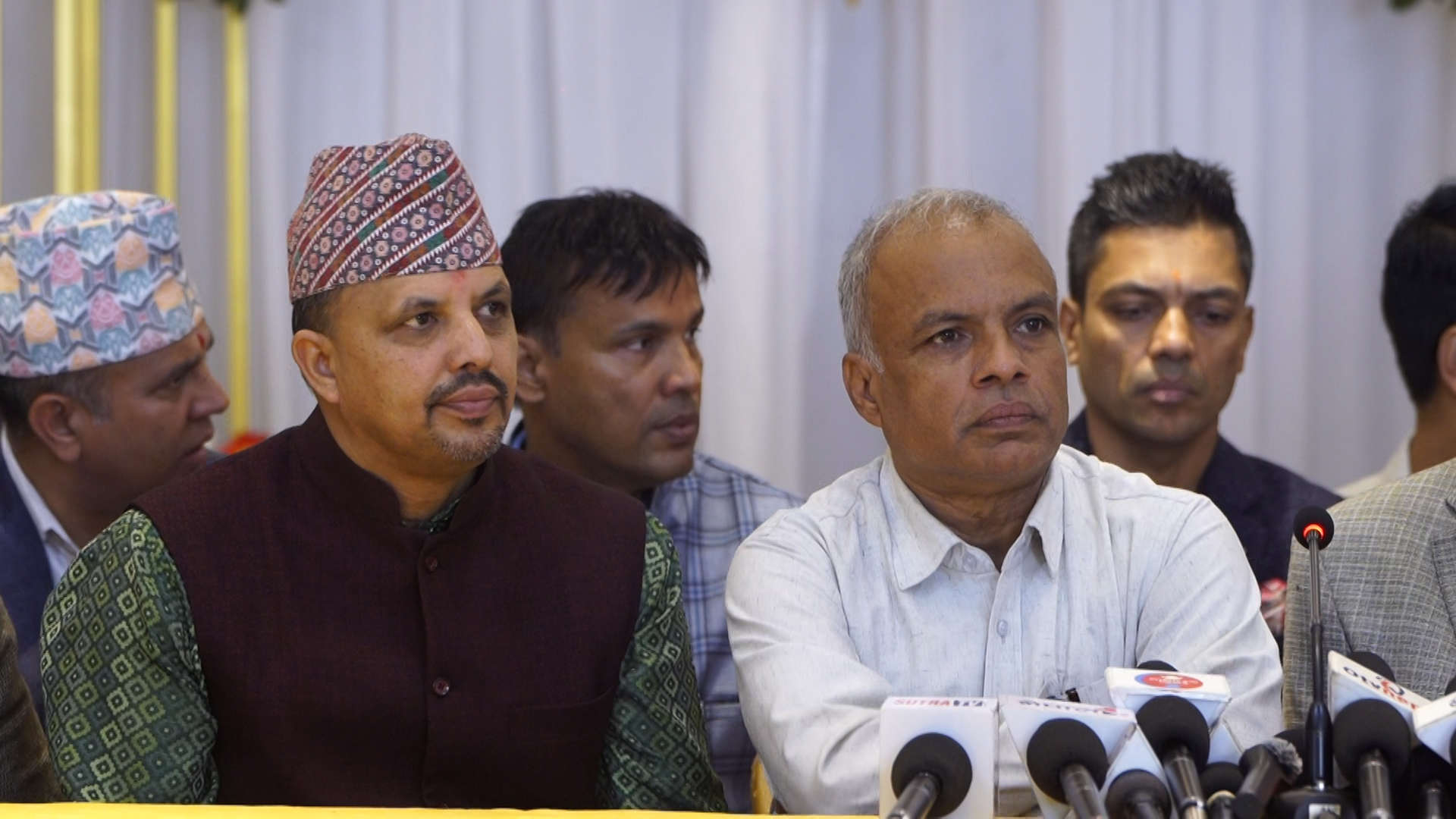 मंसिर मसान्तभित्र कांग्रेस महाधिवेशन गर्नैपर्छ, नेतृत्व बदल्नैपर्छ : गुरु घिमिरे