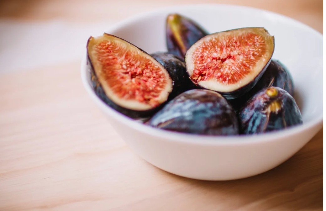 स्वास्थ्यका लागि चमत्कारी अन्जीर, भिजाएर खाँदा के–के हुन्छ फाईदा ?