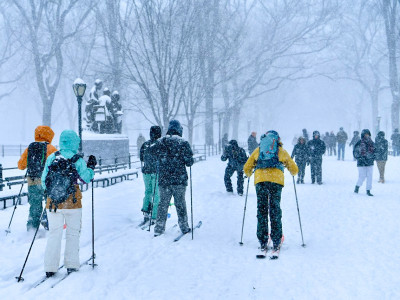 न्यूयोर्कसहित अमेरिकाको उत्तर–पूर्वी क्षेत्रमा हिमआँधी, आपतकाल घोषणा