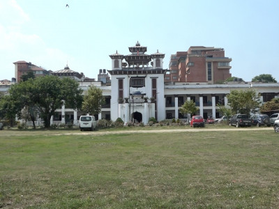 स्वतन्त्र र निष्पक्ष निर्वाचनका लागि शिक्षकलाई केन्द्रमा राख्दै आयोगको नयाँ स्रोत पुस्तिका