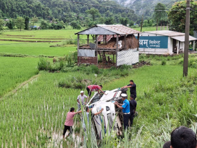 बकैयामा इभि भ्यान दुर्घटना : तीन घाइते, एकको अवस्था गम्भीर