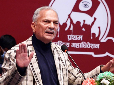 मुलुकका हरेक समस्या ठिक ढंगले समाधान गर्नुपर्नेछ: डा.भट्टराई