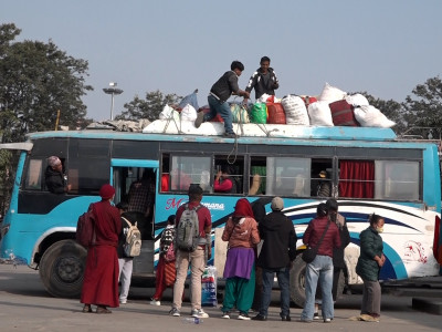 निर्वाचन चहलपहल : सार्वजनिक गाडीहरुमा न्यून चाप, रिर्जभ गर्नेहरु बढे