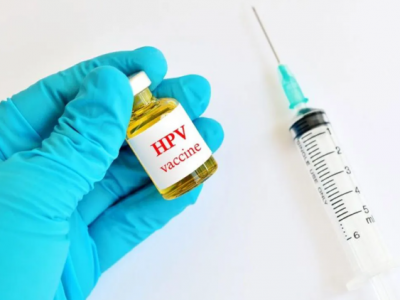 रुकुम पश्चिममा पाठेघरको मुखको क्यान्सरविरुद्ध खोप लगाइँदै