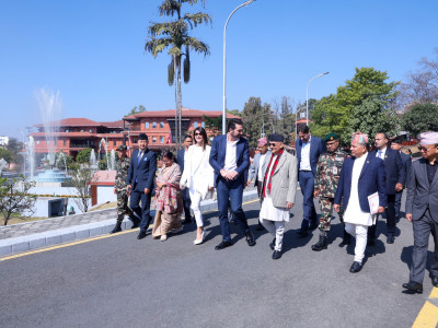 प्रधानमन्त्रीसँग अन्तर्राष्ट्रिय गोलरक्षक बुफनको भेट