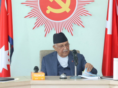 संविधानमाथि आक्रमण भइरहेको छ : अध्यक्ष ओली