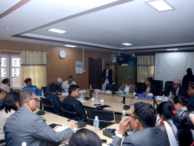 पूर्वराजा ज्ञानेन्द्रलाई जवाफदेहिताको तहमा ल्याइनुपर्ने सांसदहरुको माग