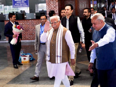 नेपाल आइपुगे भारतीय ऊर्जा मन्त्री मनोहरलाल खट्टर