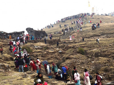 नयाँ वर्षको दिन १० हजारले गरे शैलुङ भ्रमण