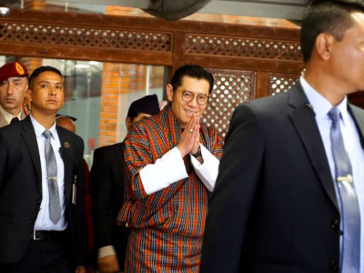 काठमाडौँ आइपुगे भुटानका राजा वाङचुक