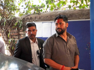 'रवि लामिछानेलाई फसाउन राज्यको चरम दुरुपयोग भएको छ'- प्रचण्ड