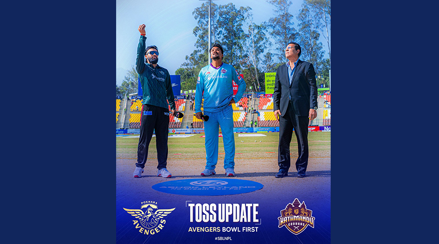 पोखराविरुद्ध काठमाण्डुले पहिला ब्याटिङ गर्दै